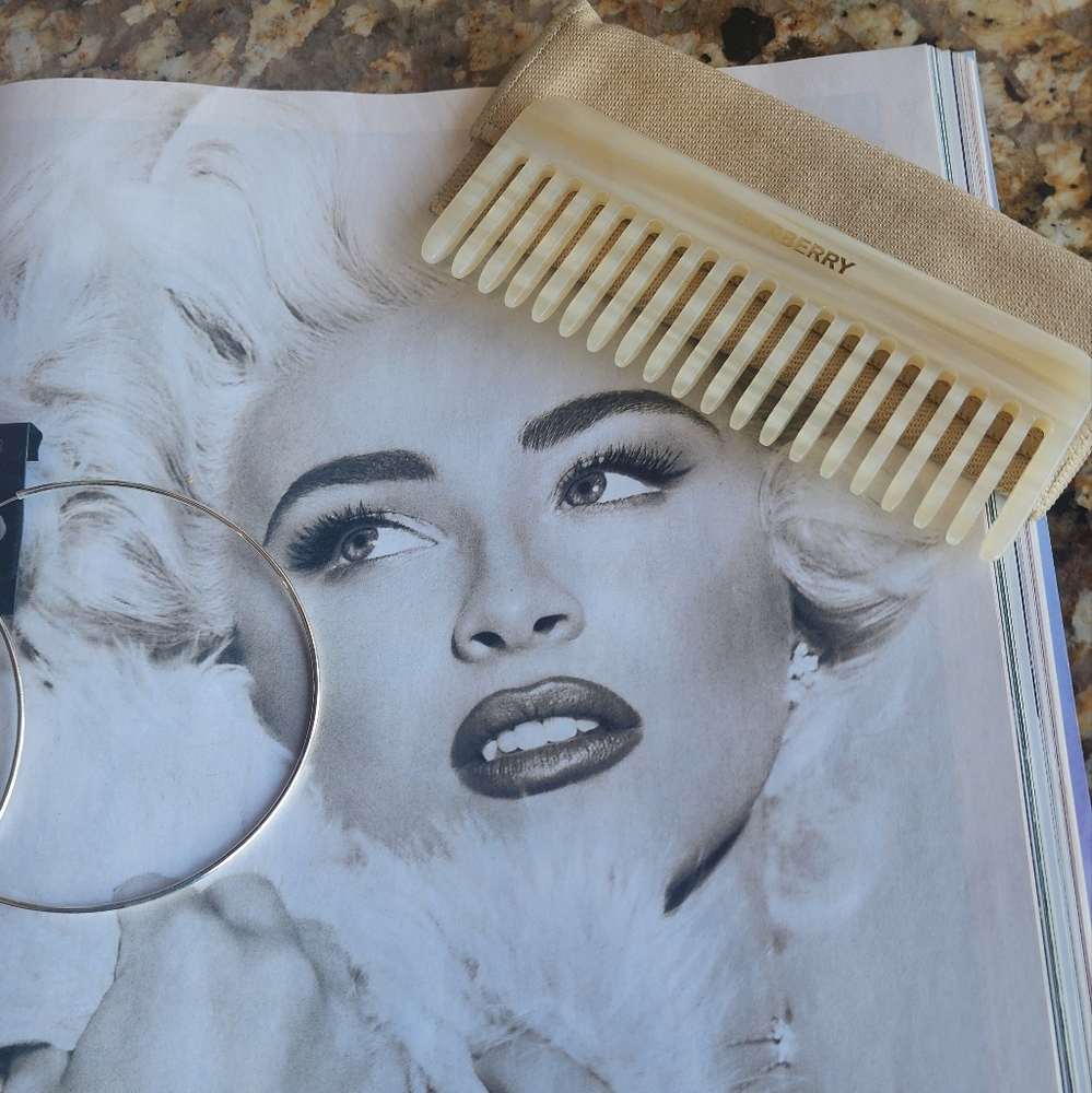 Burberry Ivory Comb~ Brand New In Original Package